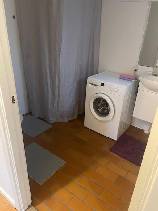 2 Bedroom Apartment Near The Sea Tisvilde Exteriör bild