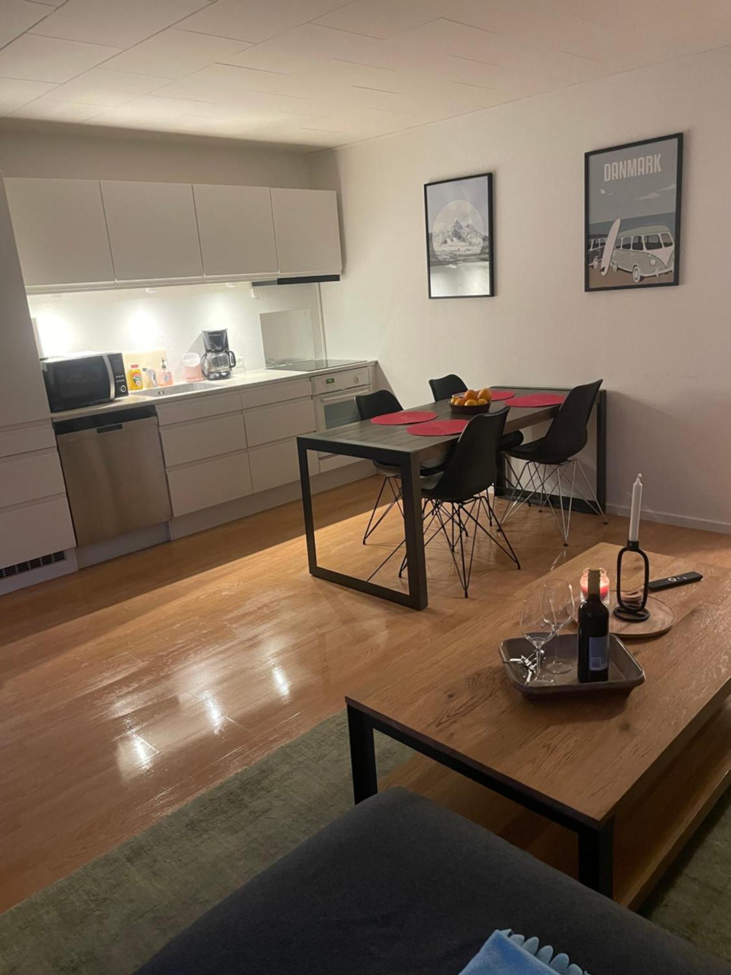 2 Bedroom Apartment Near The Sea Tisvilde Exteriör bild